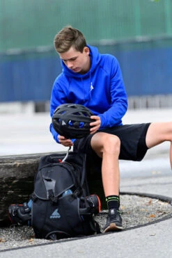 Rollerblade Pro Backpack 30 Litre - Black -Skateboard Series rollerblade pro backpack 30 litre black lifestyle